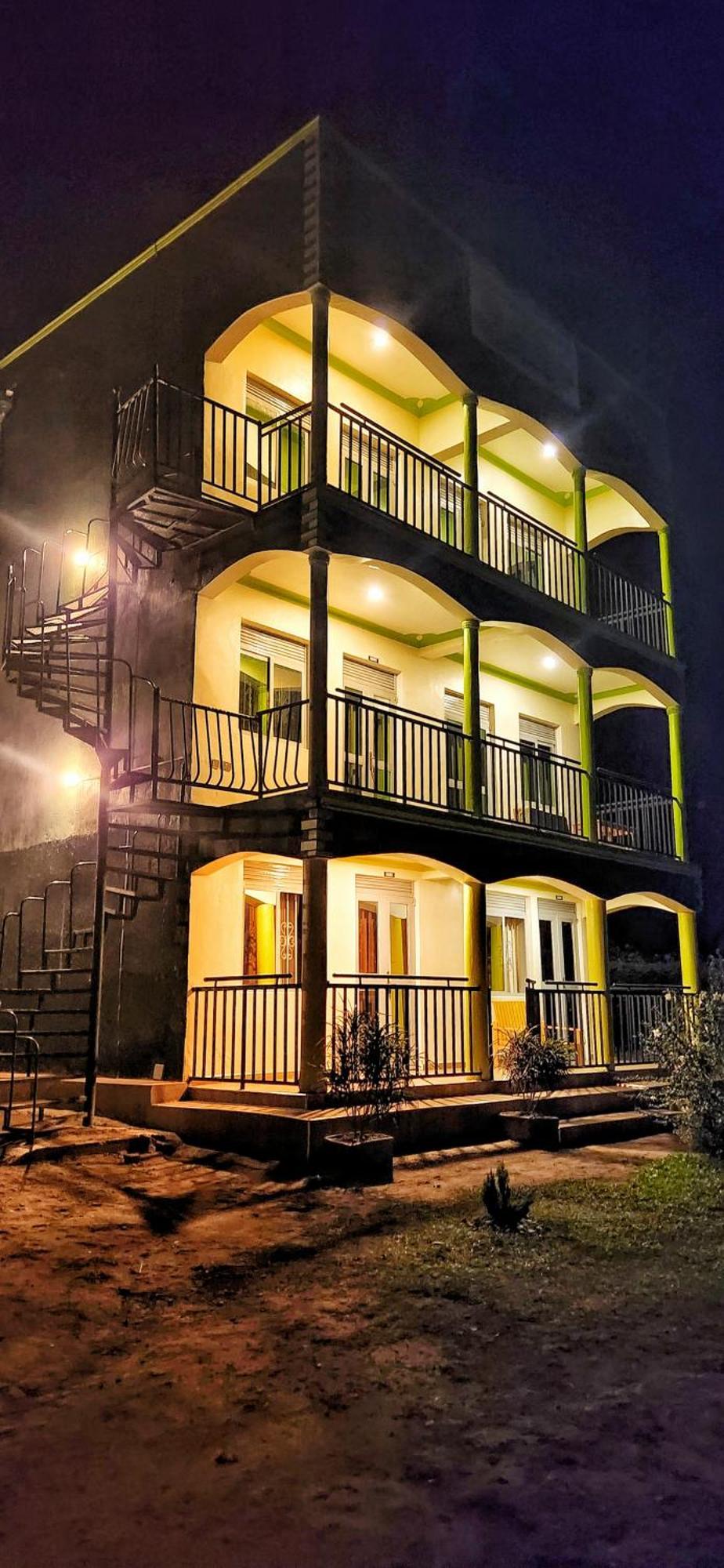 Lights Of Kazinga Orphanage And Homestay Rubirizi Exterior photo